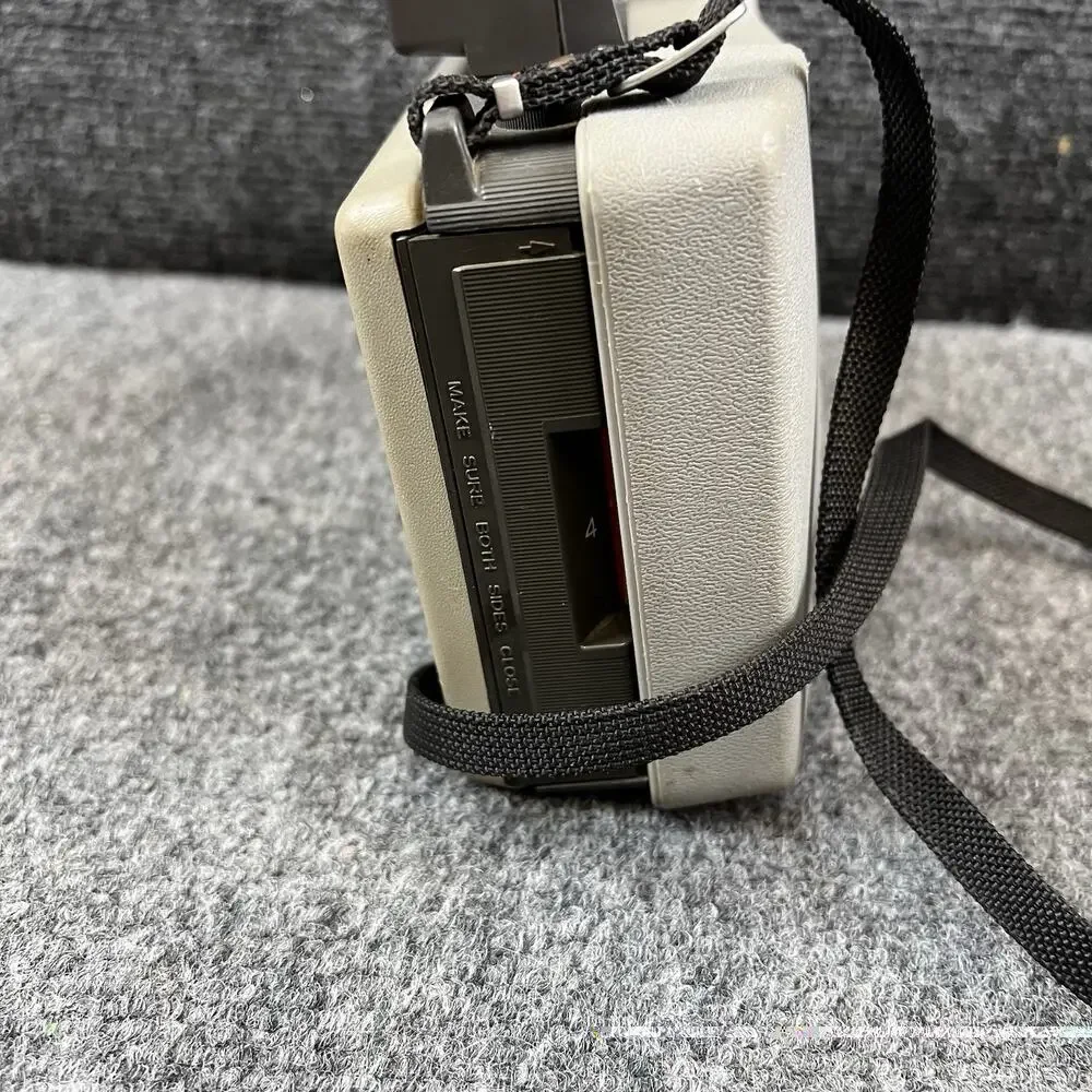 Vintage Polaroid Automatic 210 Instant Film Land Camera (Untested / For Parts)